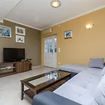 House Mia *