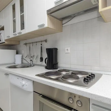 House Mia Трогір