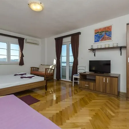 House Mia * Трогір