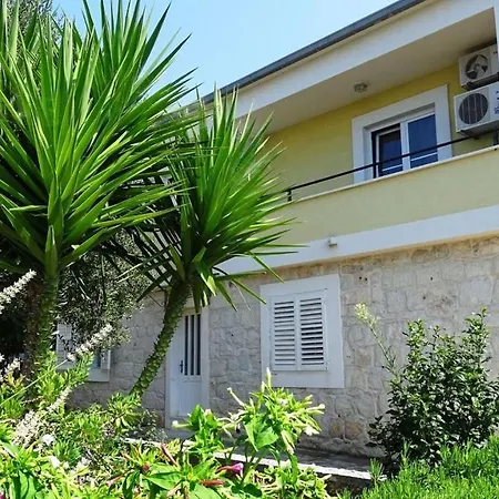 House Mia Трогир